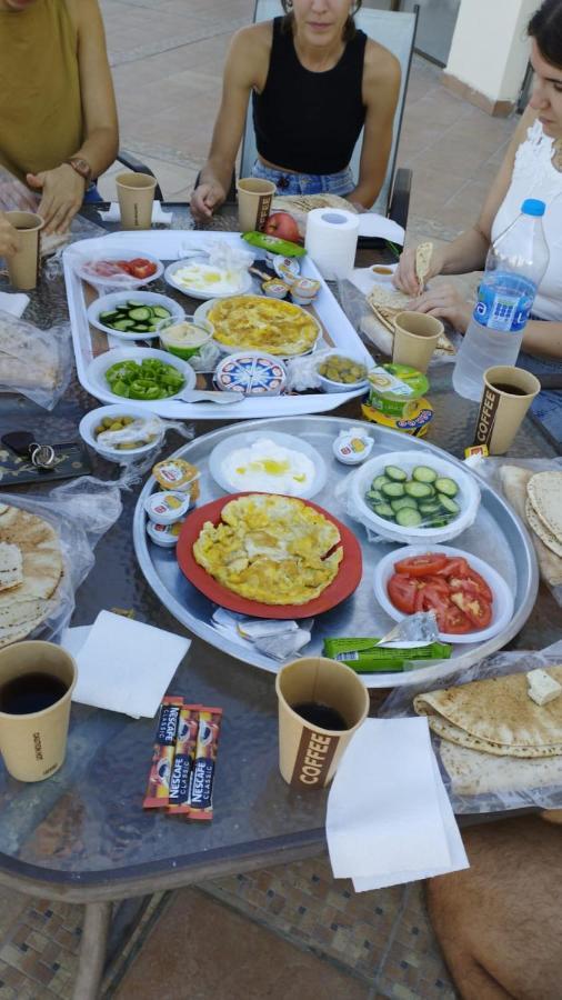 شقة ثارا العقارية Sweimeh المظهر الخارجي الصورة